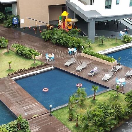 Private Condo Port Dickson Waterfront Exterior foto