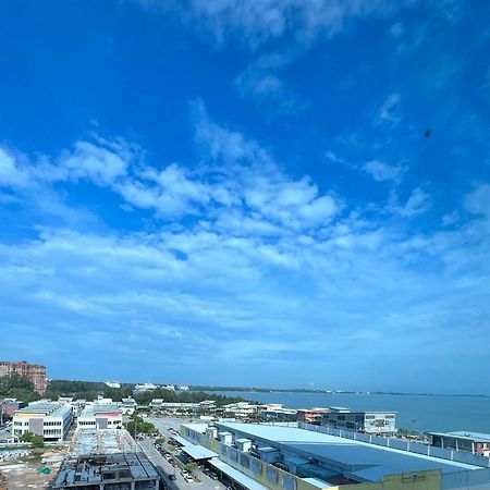 Private Condo Port Dickson Waterfront Exterior foto