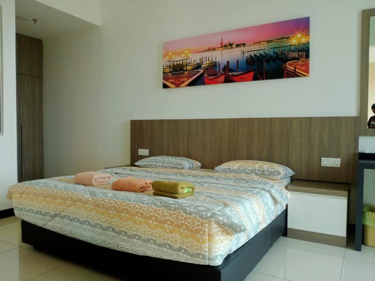 Private Condo Port Dickson Waterfront Exterior foto